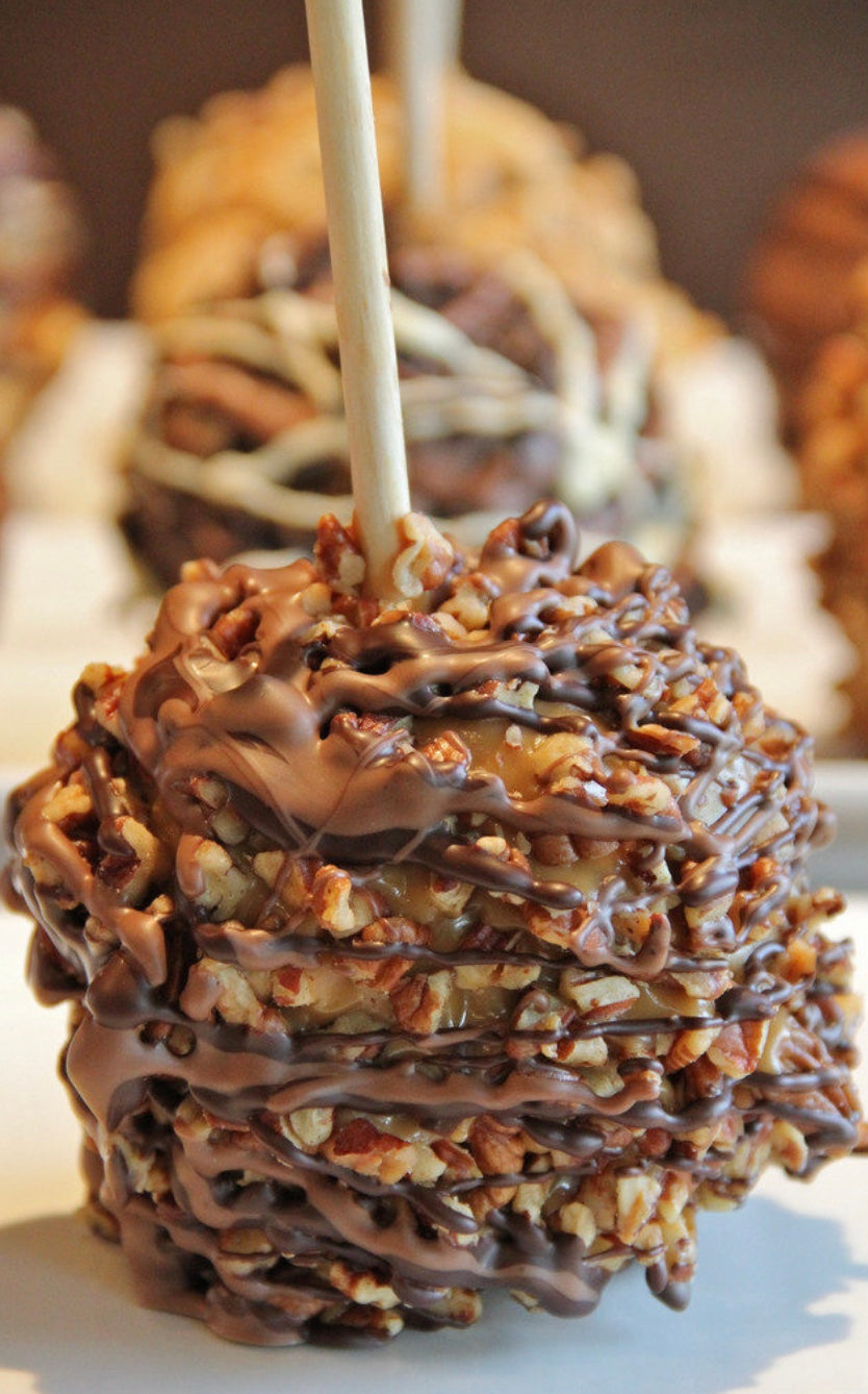 Turtle Caramel Apple w/Milk Chocolate